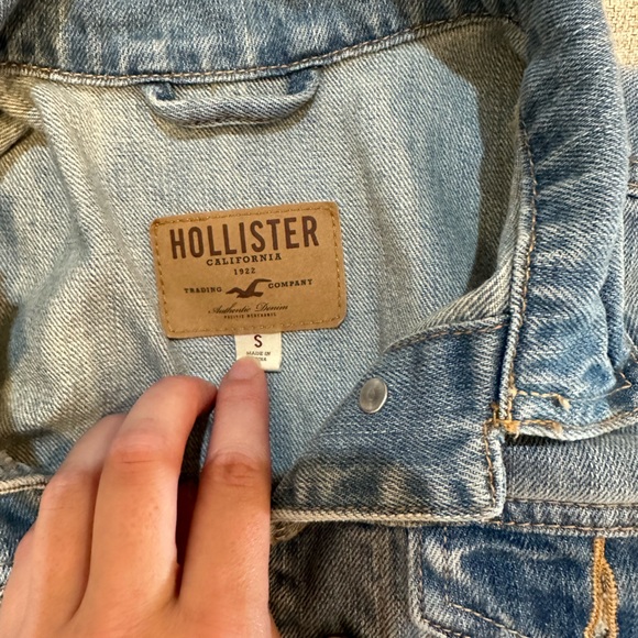 Blue Jean vest from Hollister. GREAT condition. - Picture 2 of 3
